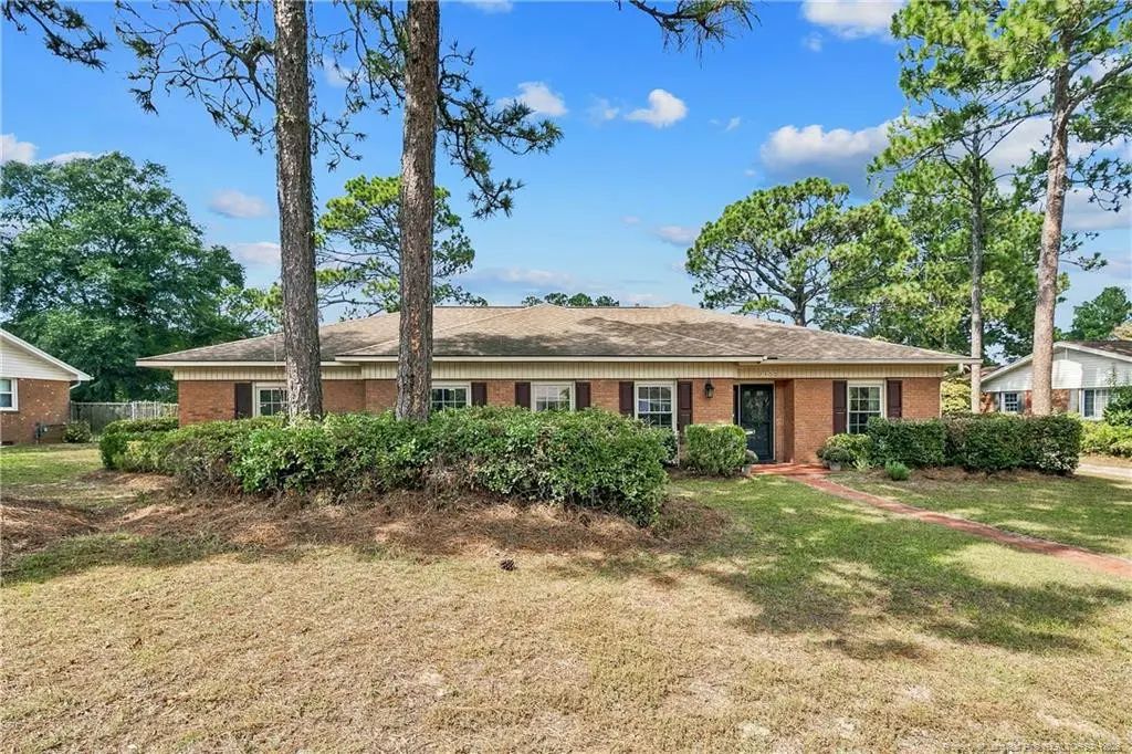 2450 Vandemere Avenue, Fayetteville