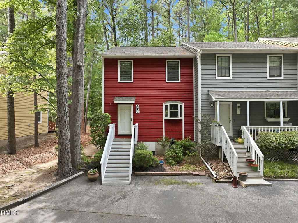 35 Willow Bridge Drive, Durham