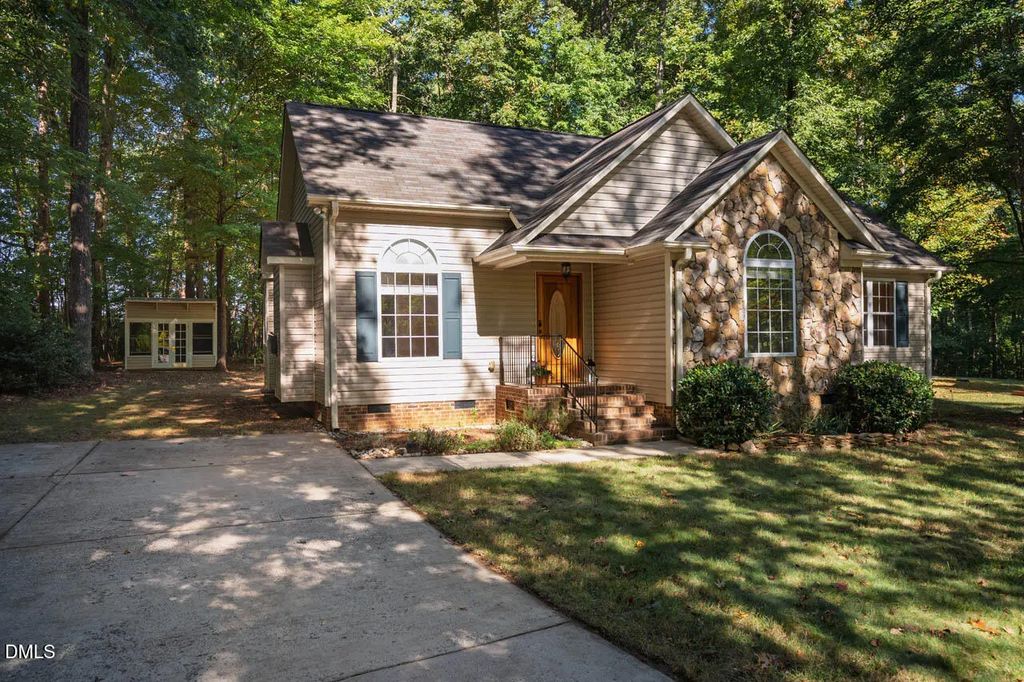 624 Casey Lane, Mebane