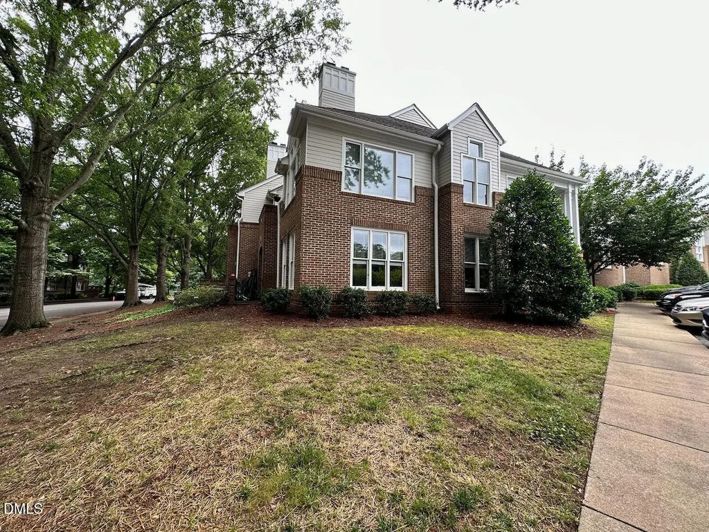 1062 Washington Street, Raleigh