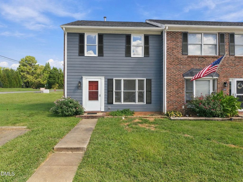 1812 Orange Grove Road  101, Hillsborough