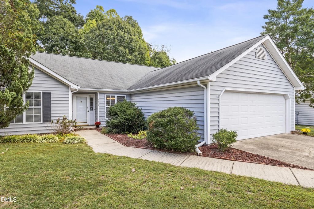 5804 Manor Ridge Trail, Greensboro