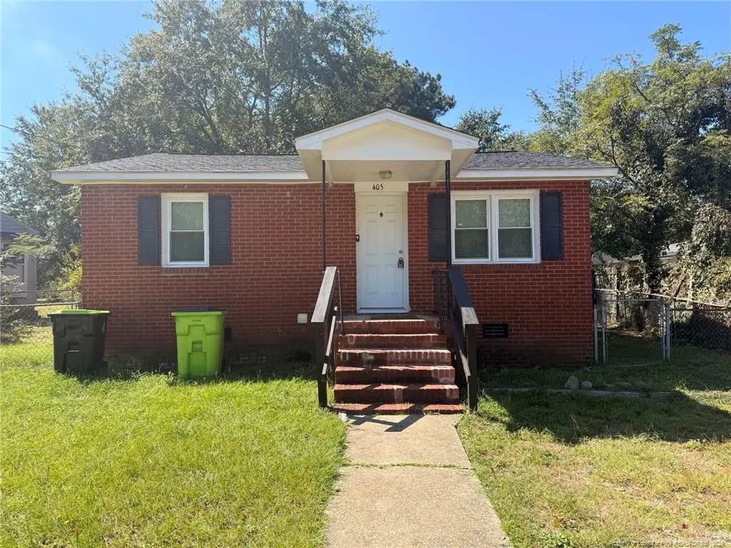 405 Laura Court, Spring Lake