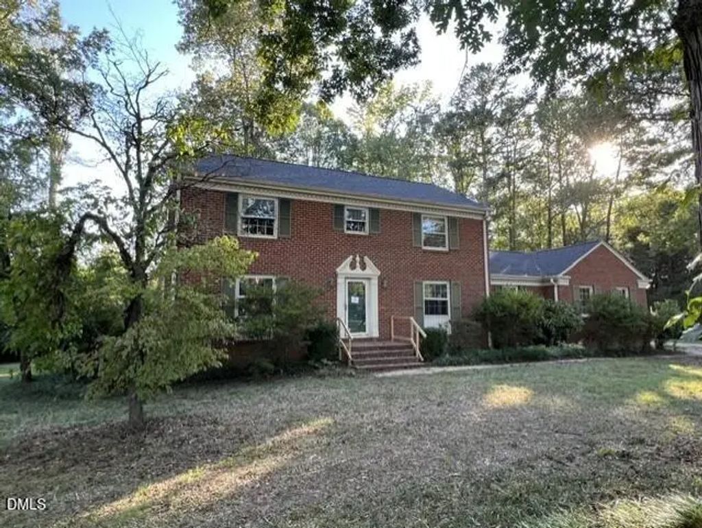 204 Edgewood Drive, Oxford