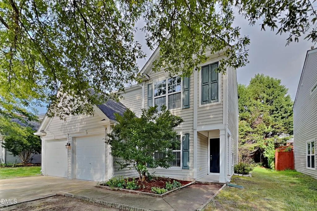 2023 Swimming Hole Circle, Raleigh