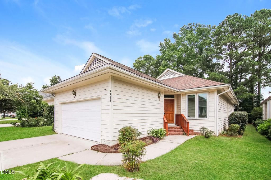 1936 Castle Pines Drive, Raleigh
