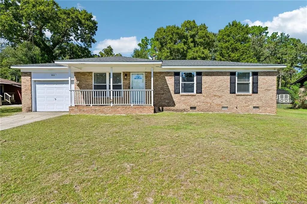 886 De Paul Drive, Fayetteville