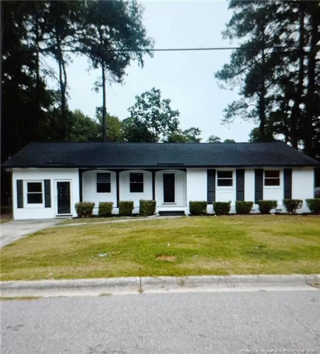 702 W 28th Street, Lumberton