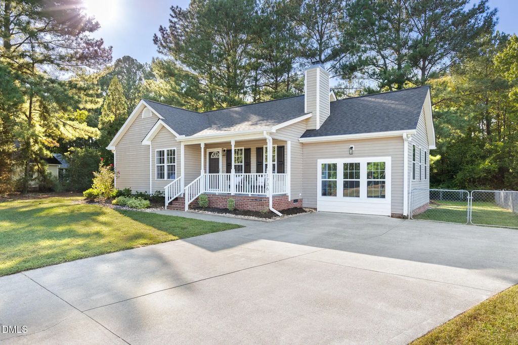 1736 Cobblestone Drive, Creedmoor