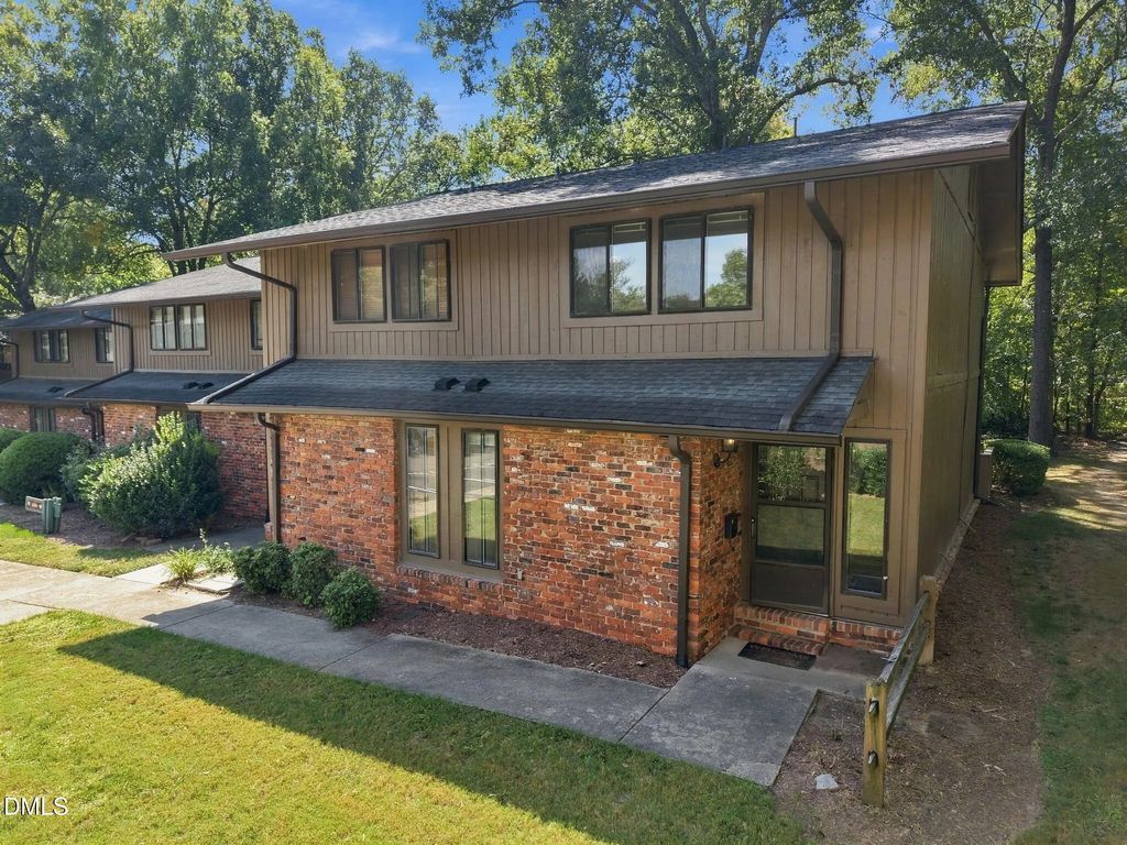 606 Oak Tree Drive 606, Chapel Hill