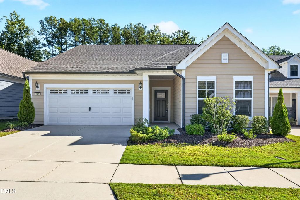 945 Coast Grade Street, Wake Forest