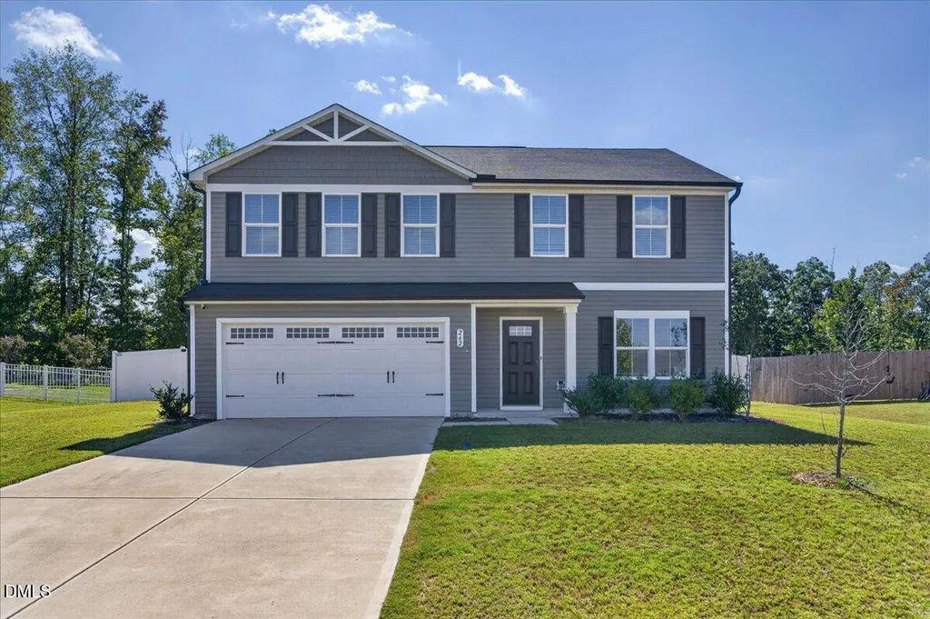 262 Hunting Wood Drive, Angier