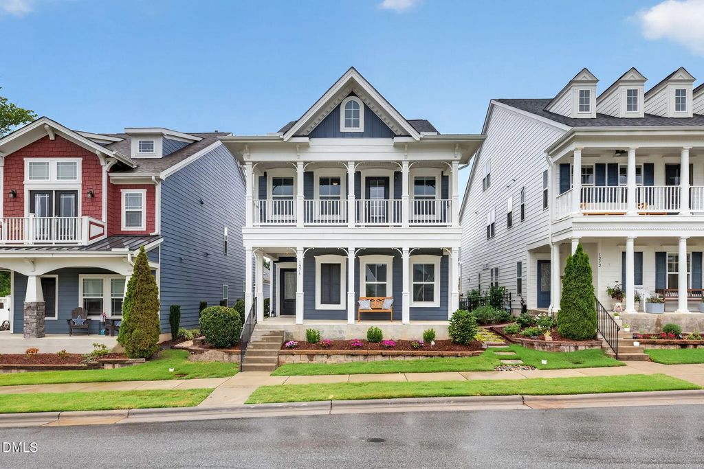 1276 Gloriosa Street, Apex