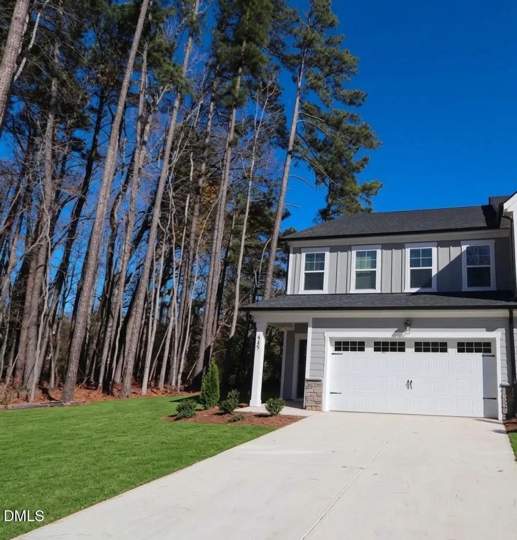 435 Clark Creek Lane, Apex