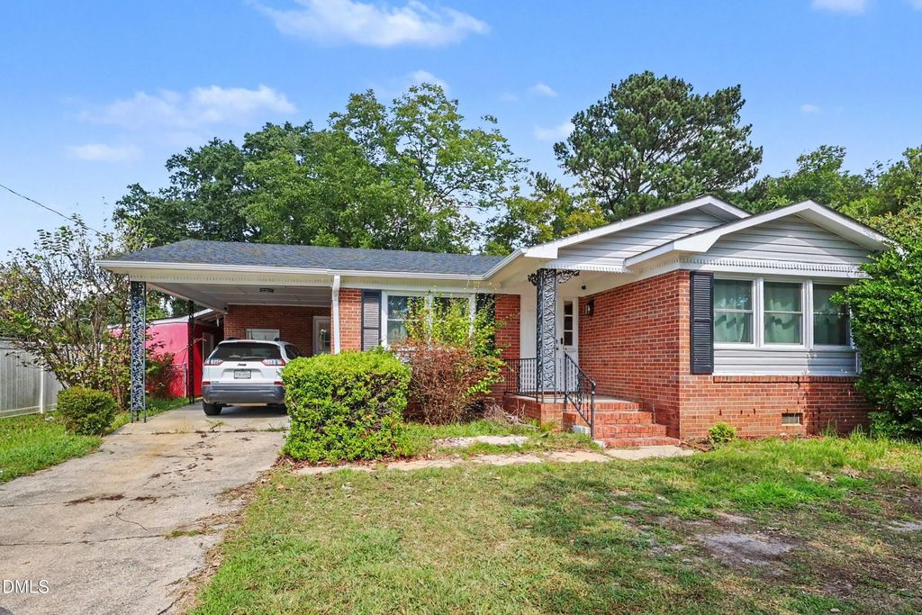 5326 Yadkin Road, Fayetteville