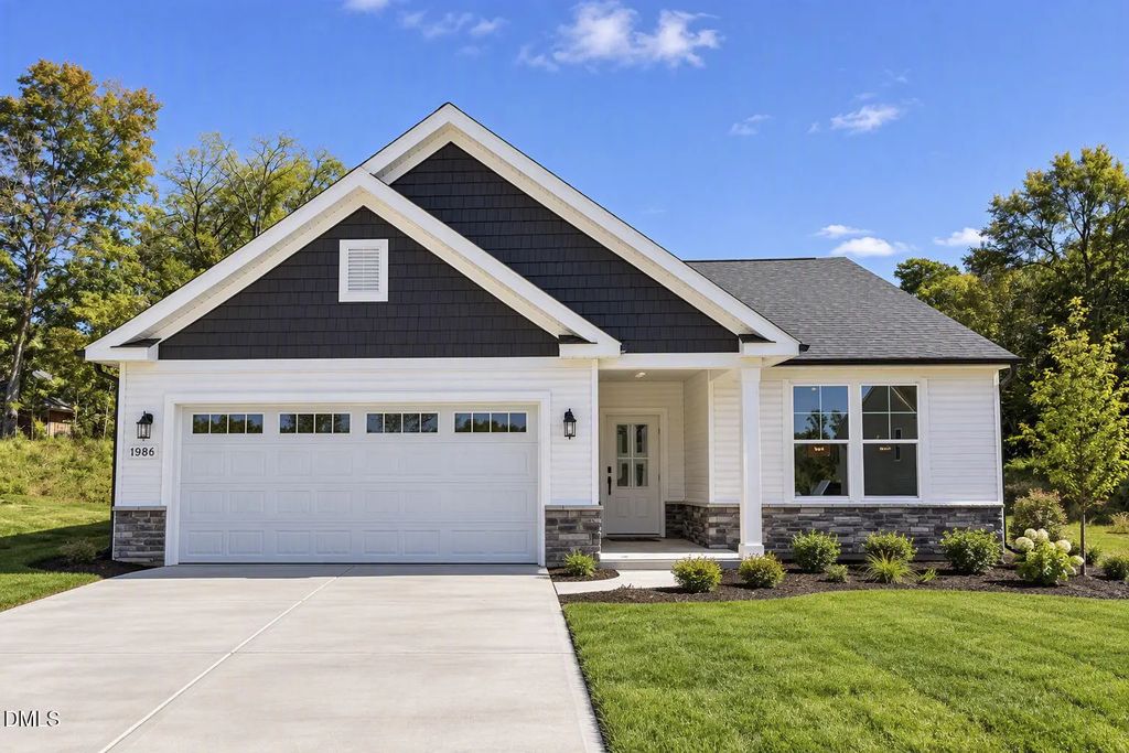 1986 Palmer Drive, Graham