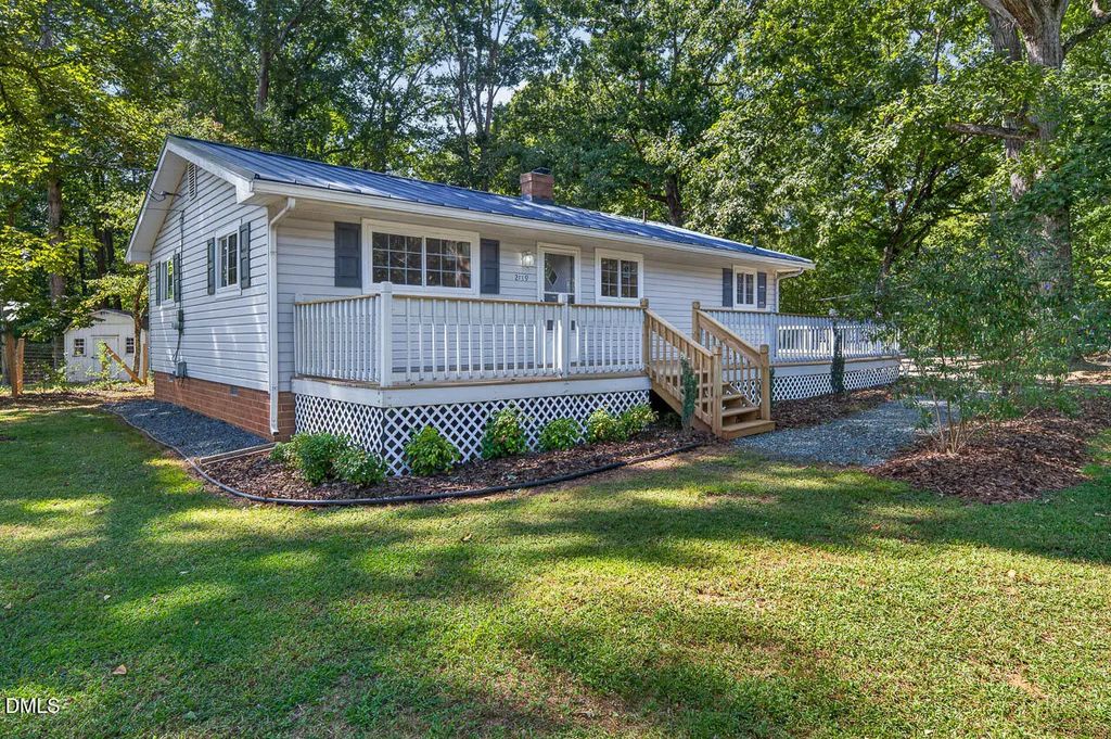 2119 Irvin Circle, Chapel Hill