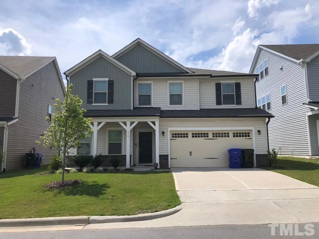918 Lippincott Road, Durham