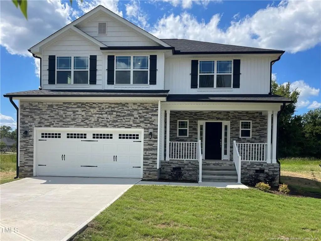 193 Falls Of The Cape Drive, Lillington