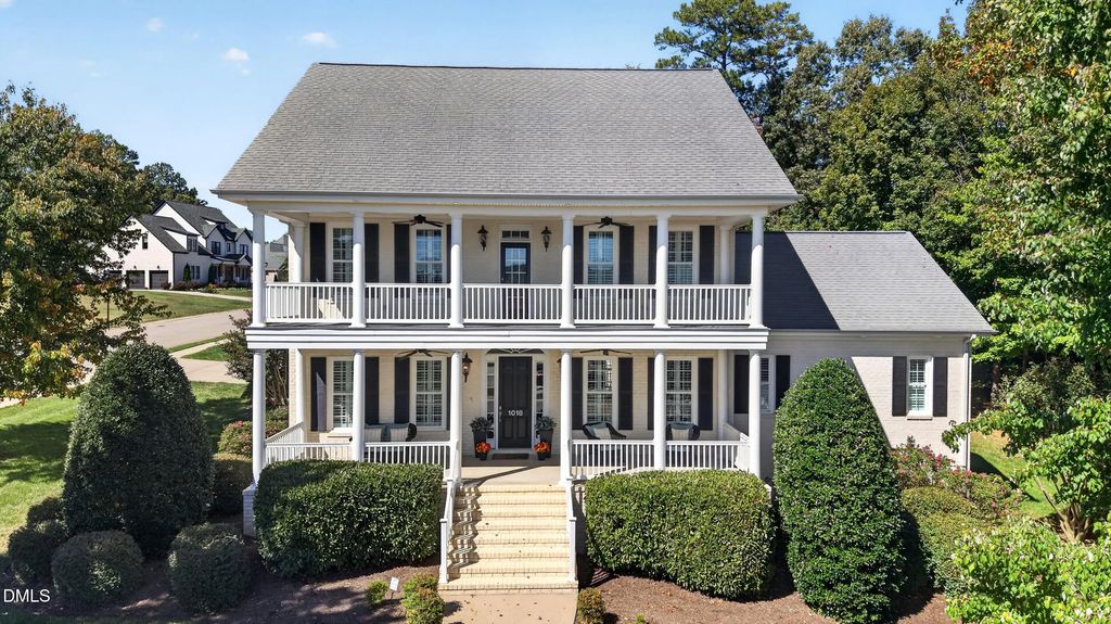 1018 Lochshire Drive, Burlington