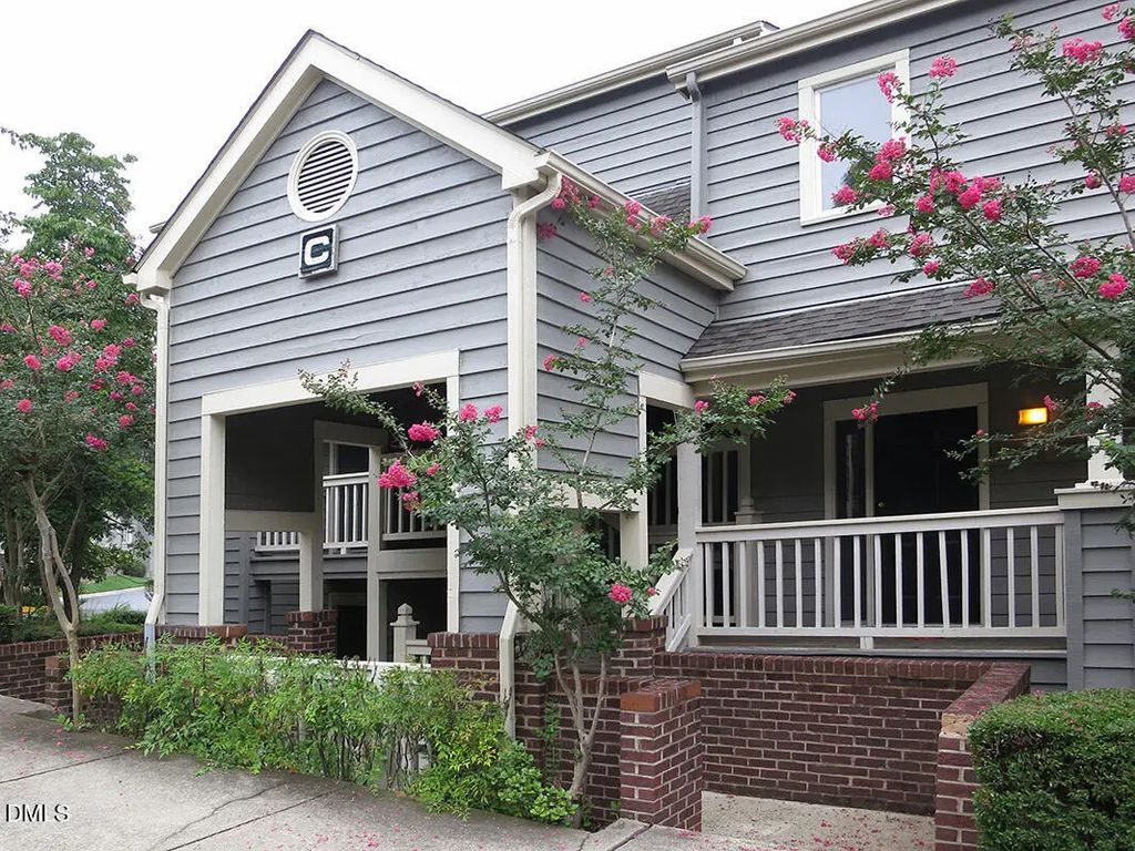 702 Martin Luther King Junior Boulevard C6, Chapel Hill