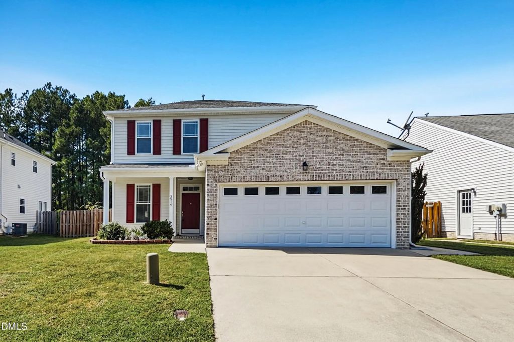 3914 Magnolia Pond Road, Raleigh