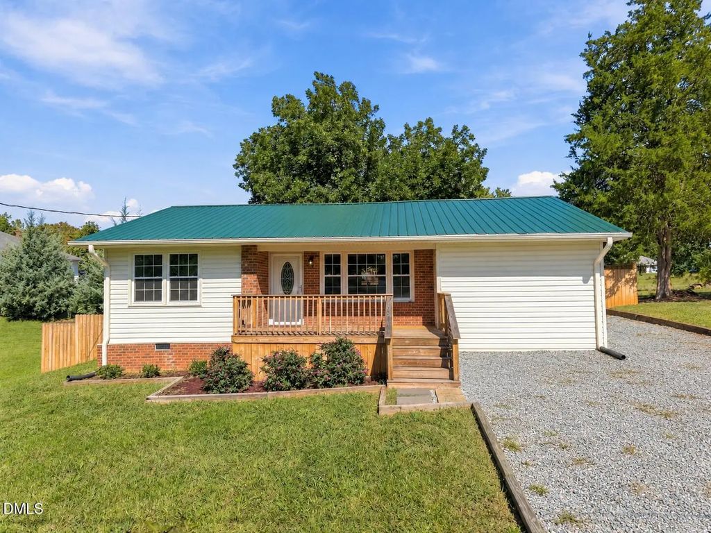 150 Summitt Street, Roxboro