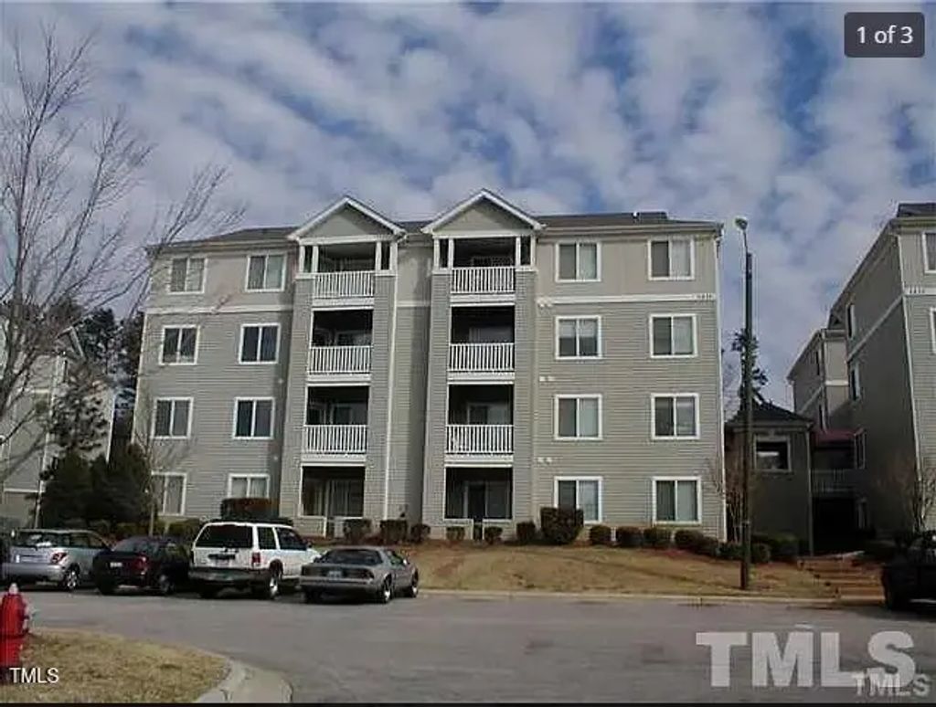 1241 University Court 304, Raleigh