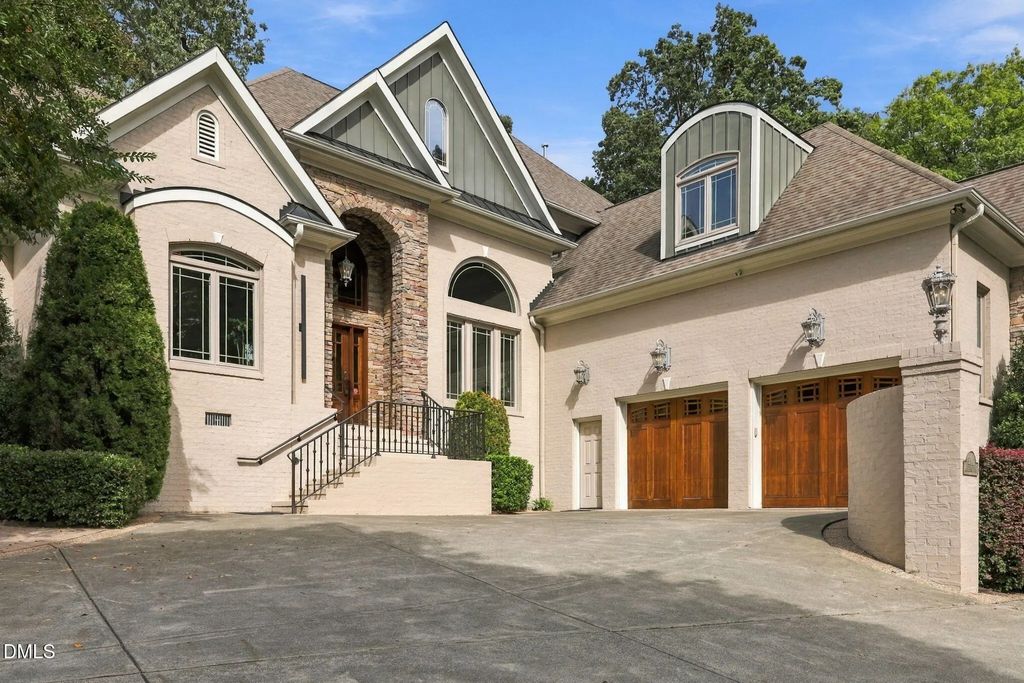 3342 Lake Boone Trail, Raleigh