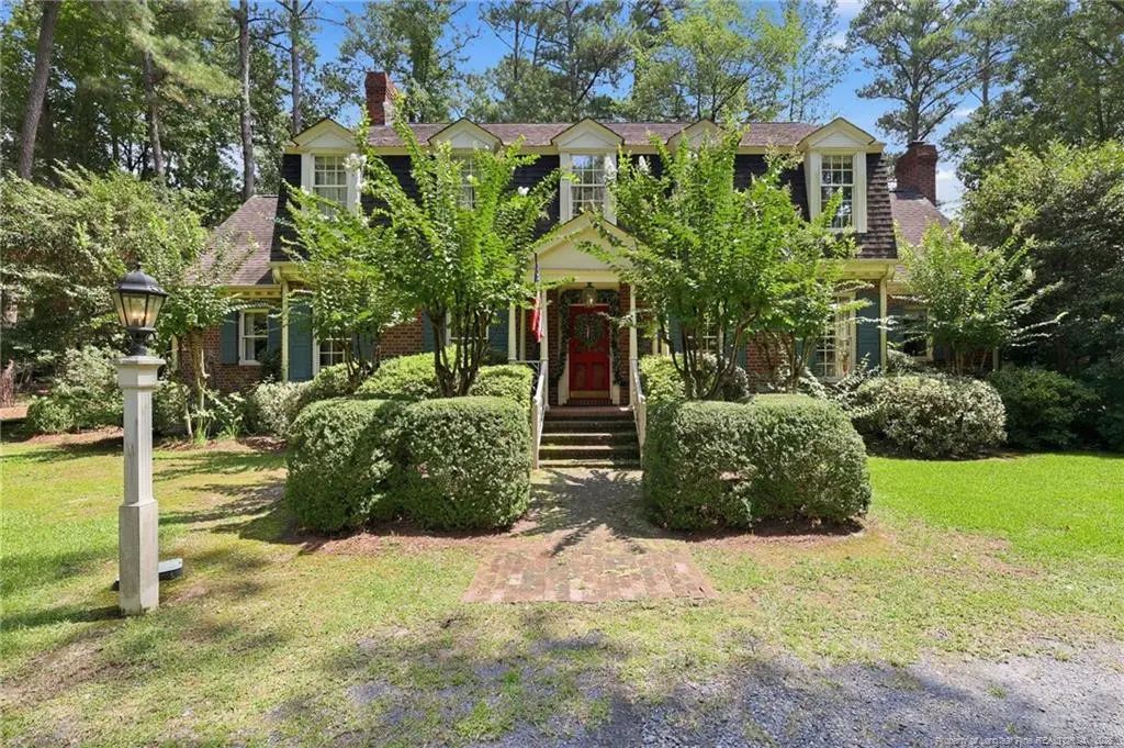 5406 Woodview Drive, Fayetteville