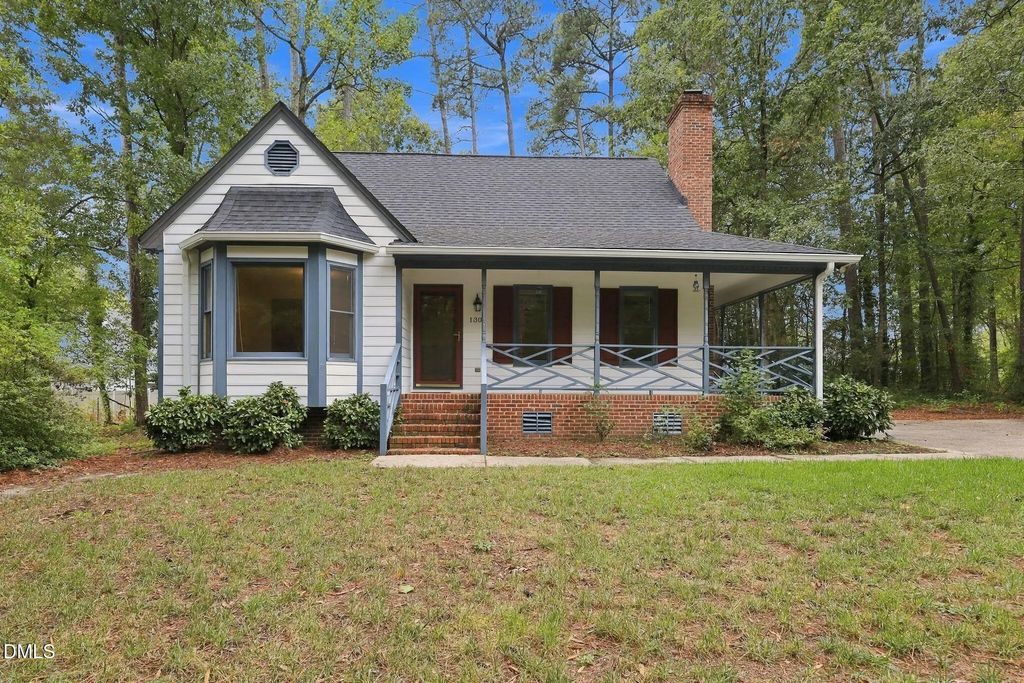 1301 Raybon Drive, Wendell
