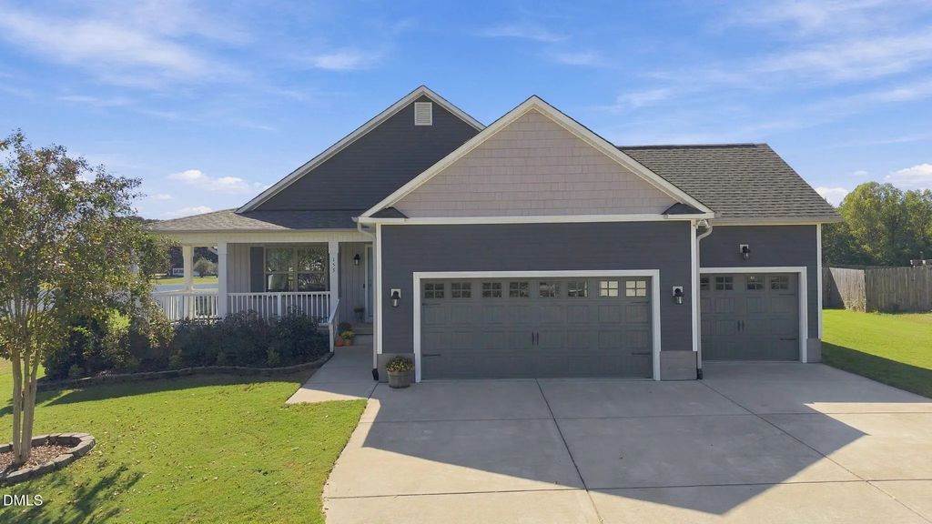 155 Pine Meadow Way, Middlesex