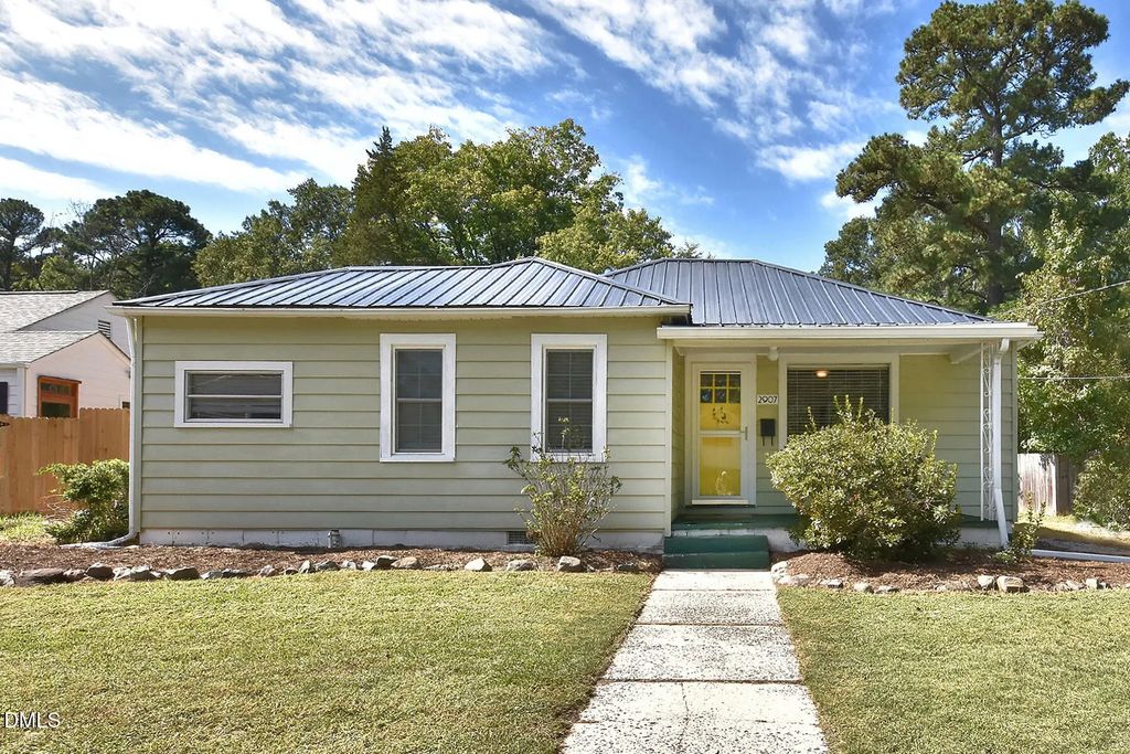 2907 Broad Street, Durham
