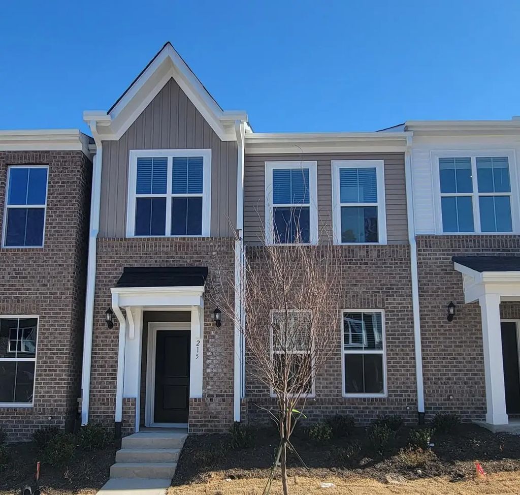 215 Chesapeake Cmns Street, Garner