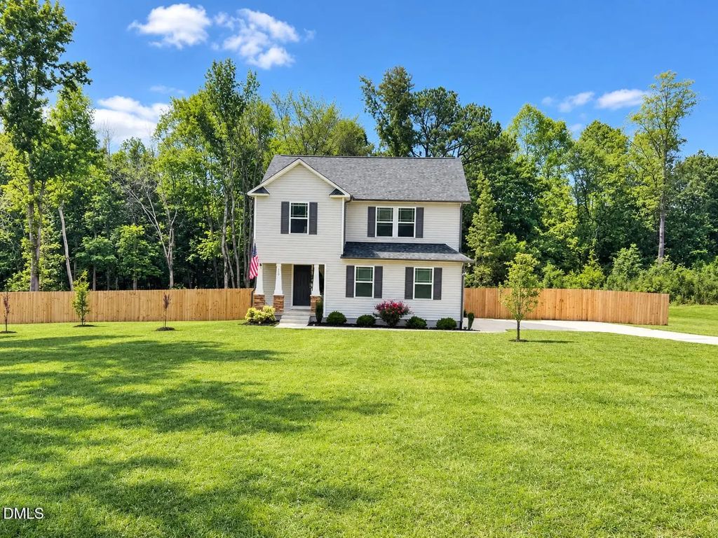300 Starry Sky Drive, Benson