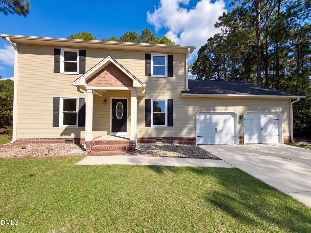 1512 Redbud Drive, Fayetteville