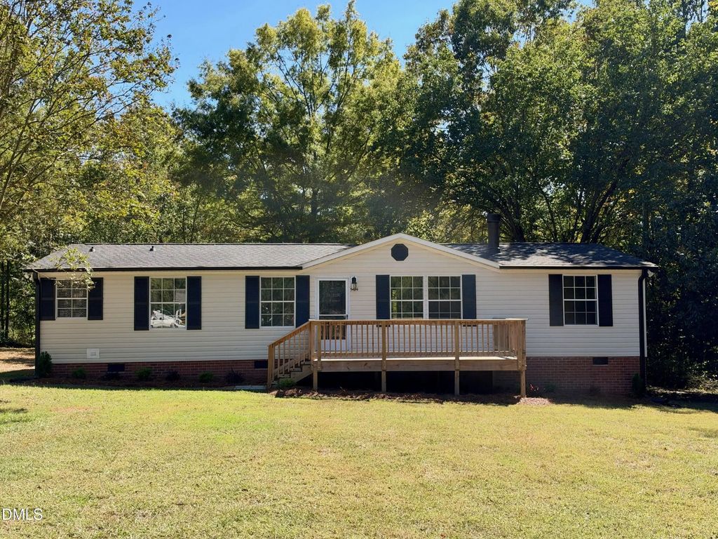 5124 Mcleansville Road, McLeansville