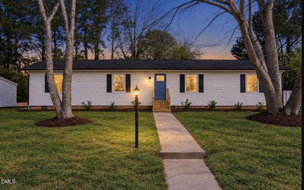 8 Bair Circle, Durham