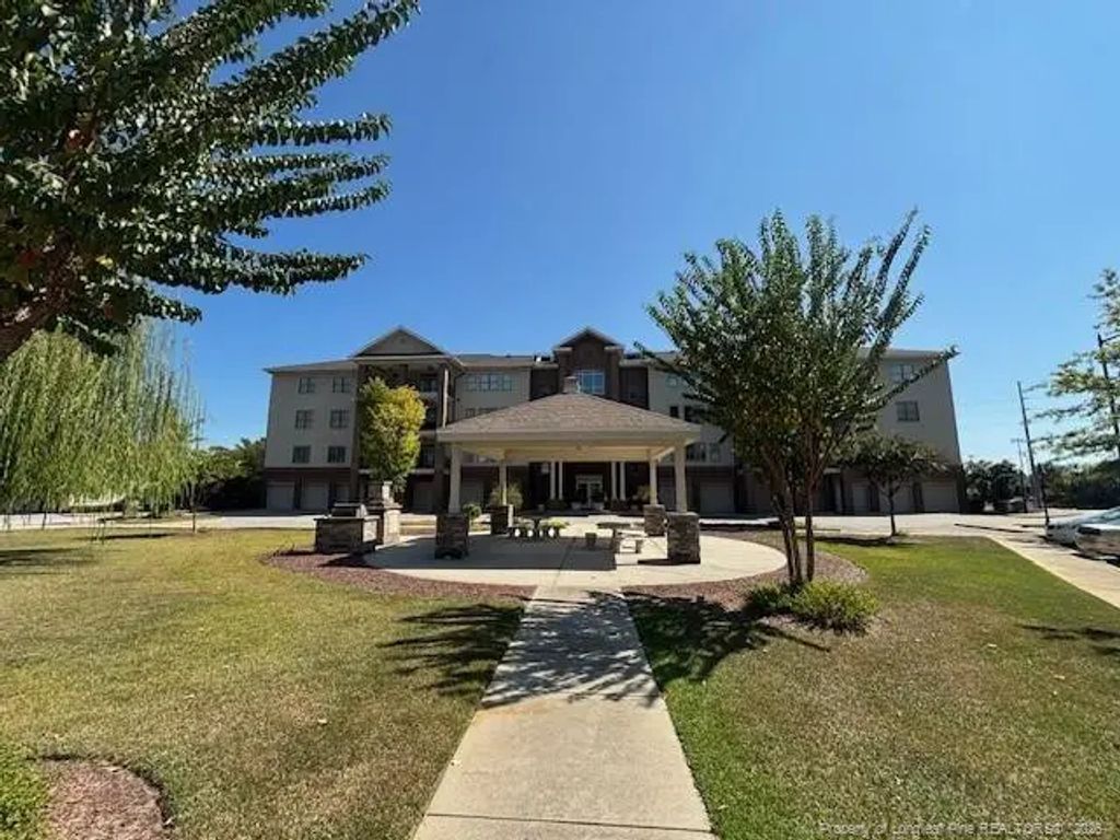 220 Hugh Shelton Loop 201, Fayetteville