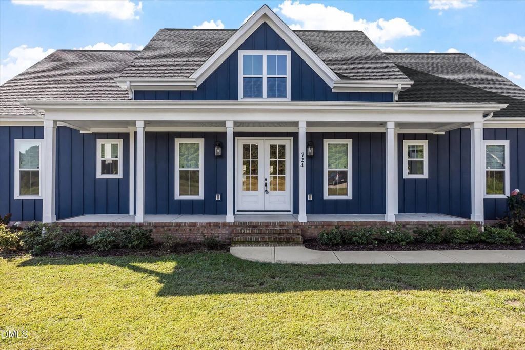 724 Simon Road, Middlesex