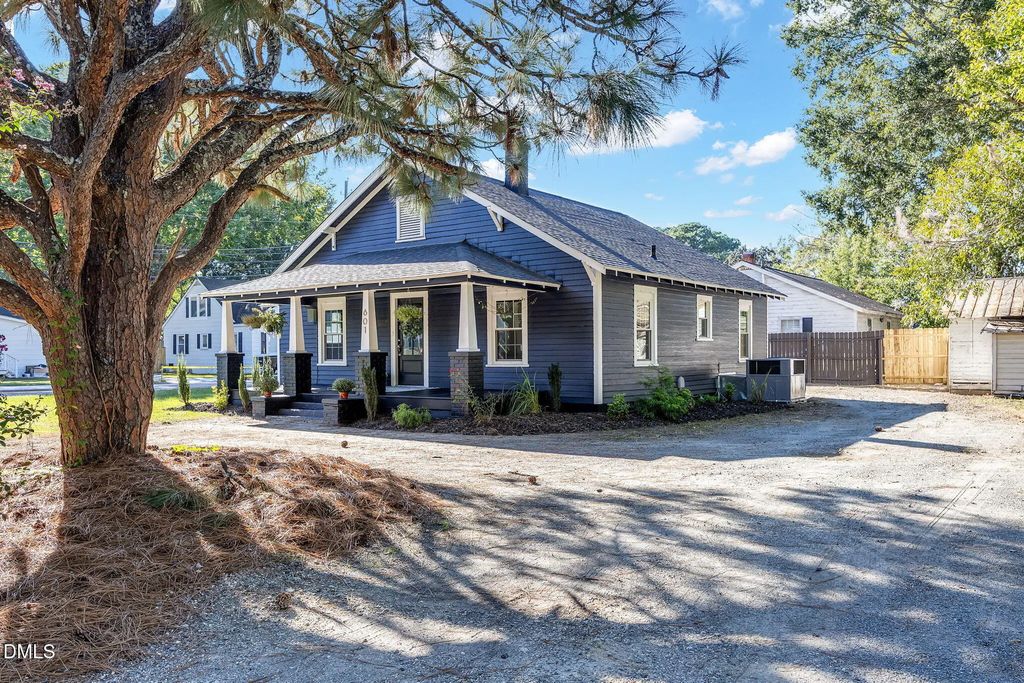 601 N Webb Street, Selma