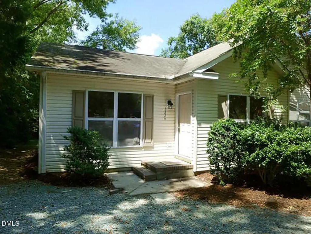 322 Davie Road A, Carrboro