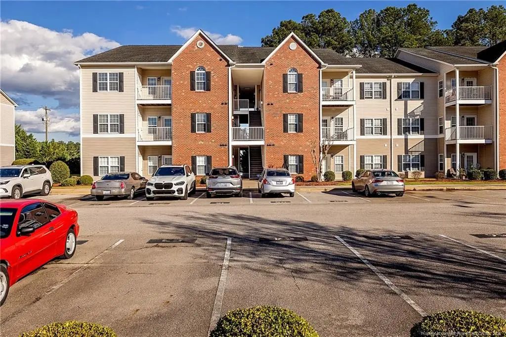 625 Marshtree Lane 304, Fayetteville