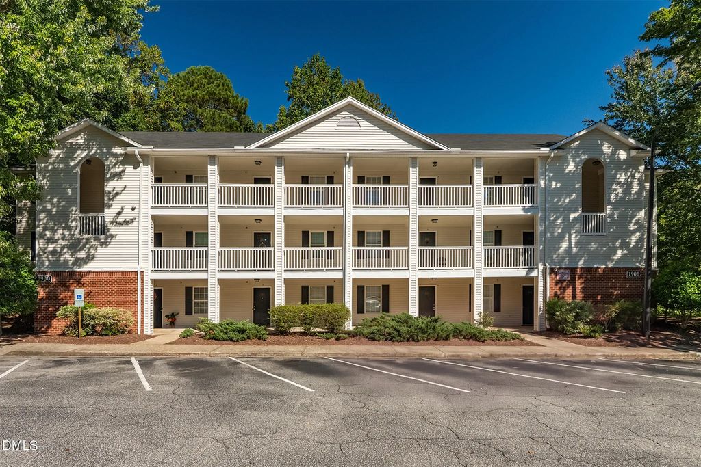 1900 Trailwood Heights Lane 101, Raleigh