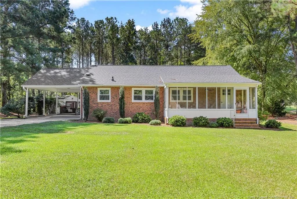 2438 Nc 27 Highway E, Coats