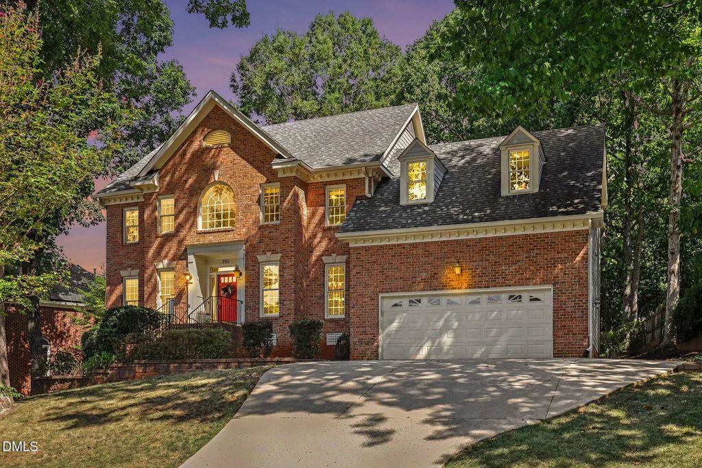 205 Fox Briar Lane, Cary