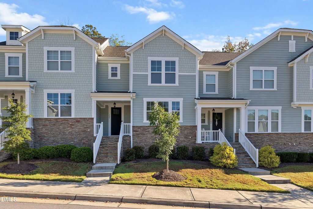 704 Carraway Garden Drive, Wake Forest