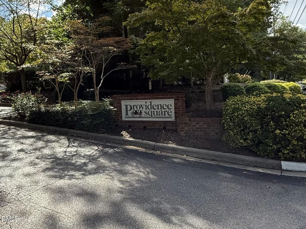 8200 Hempshire Place, Raleigh