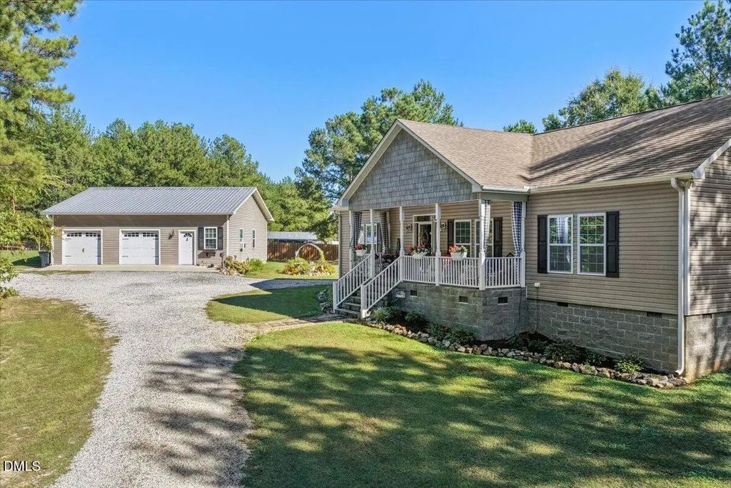 4174 J I Oakes Road, Bullock