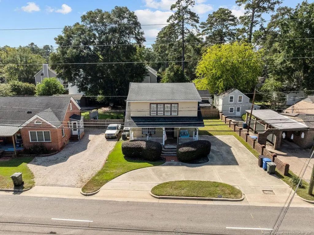 2005 Morganton Road, Fayetteville